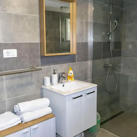 Ivanka Apartamento *