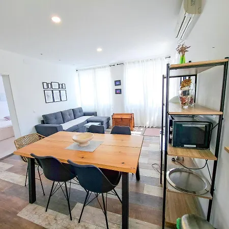 Ivanka Apartment Supetar