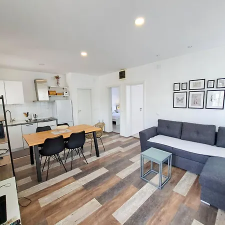 Ivanka Apartment Supetar